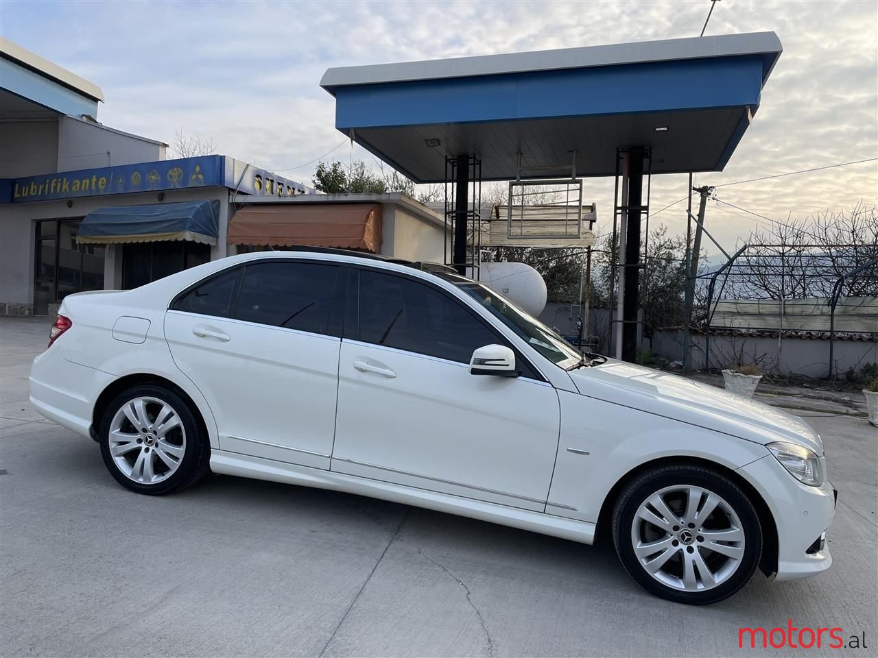 2010' Mercedes-Benz C 200 photo #4