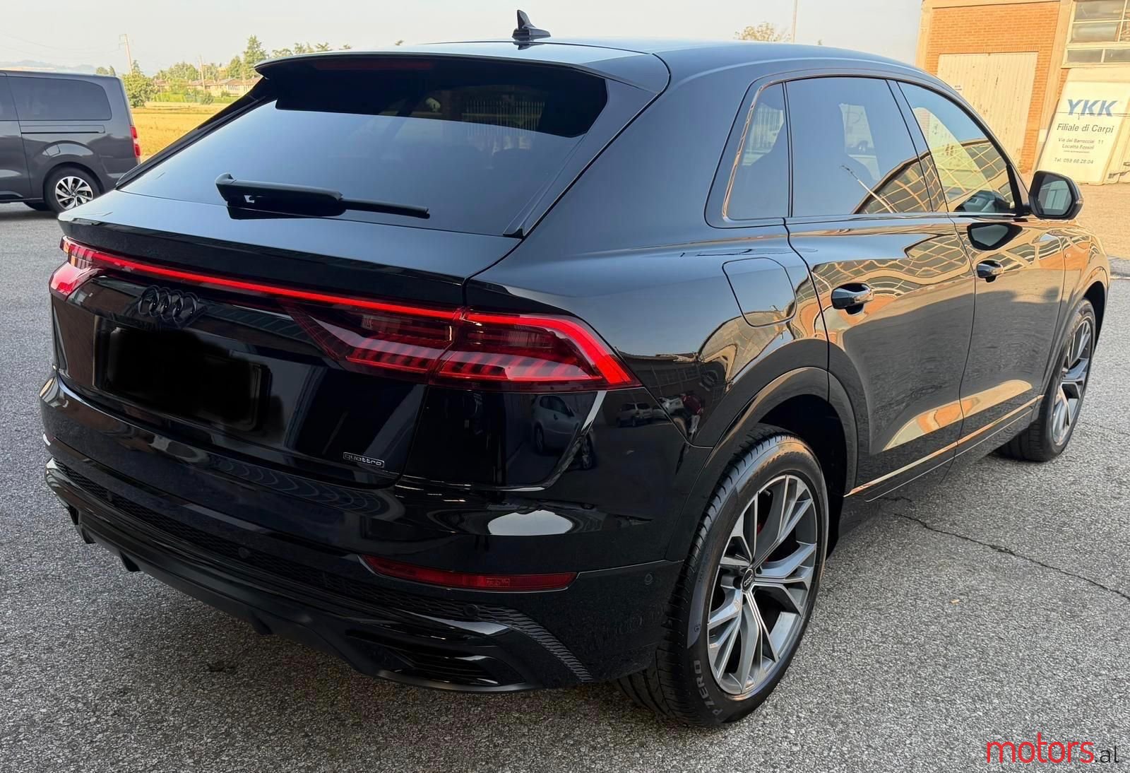 2023' Audi Q8 photo #2
