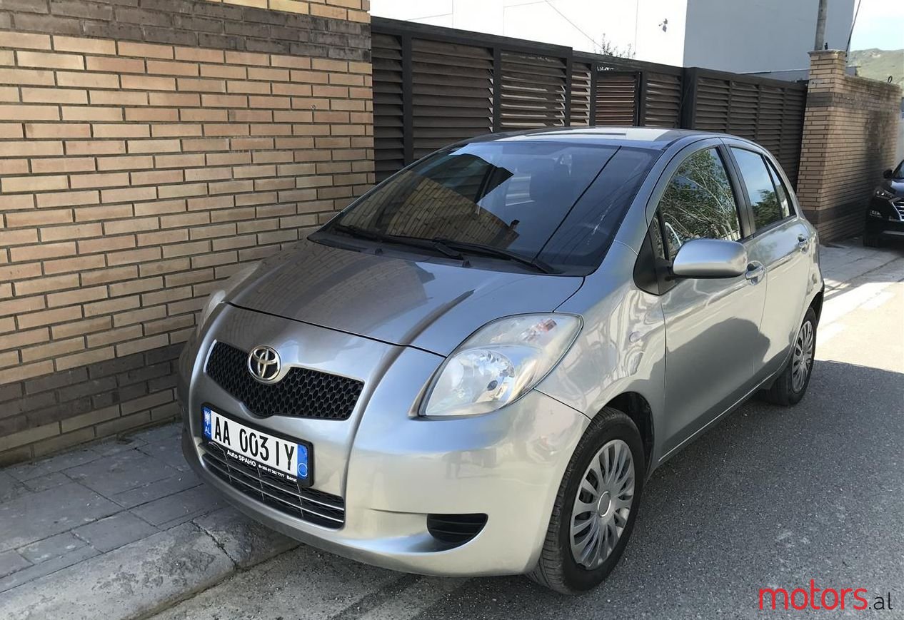 2006' Toyota Yaris photo #1