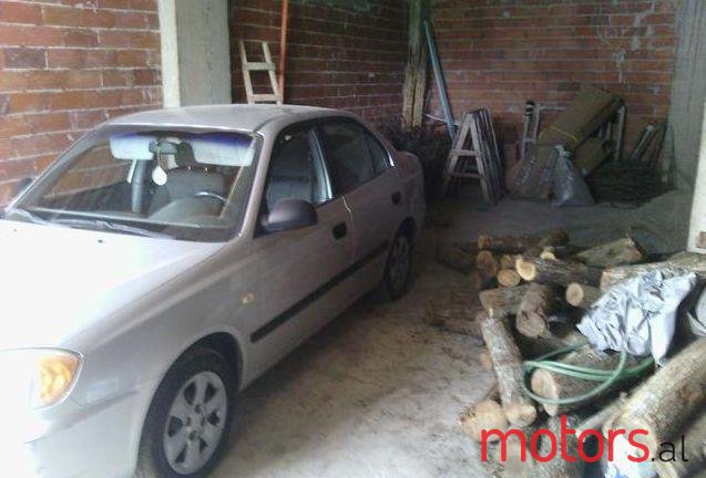 2003' Hyundai Accent photo #1