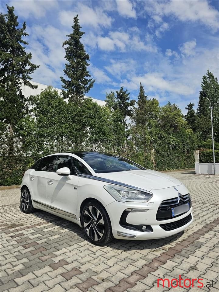 2014' Citroen DS5 photo #4