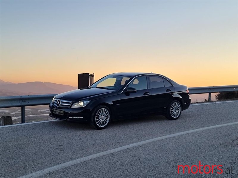 2012' Mercedes-Benz C 220 photo #1