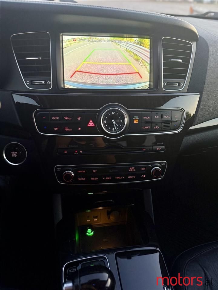 2015' Kia Carens photo #3