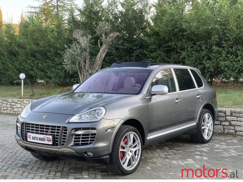 2008' Porsche Cayenne photo #5