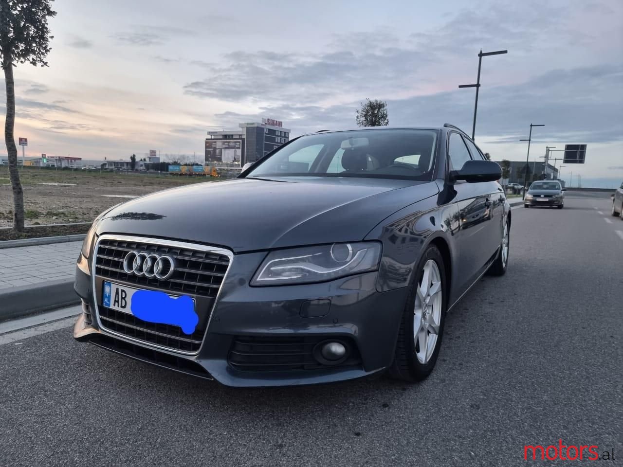 2010' Audi A4 photo #6