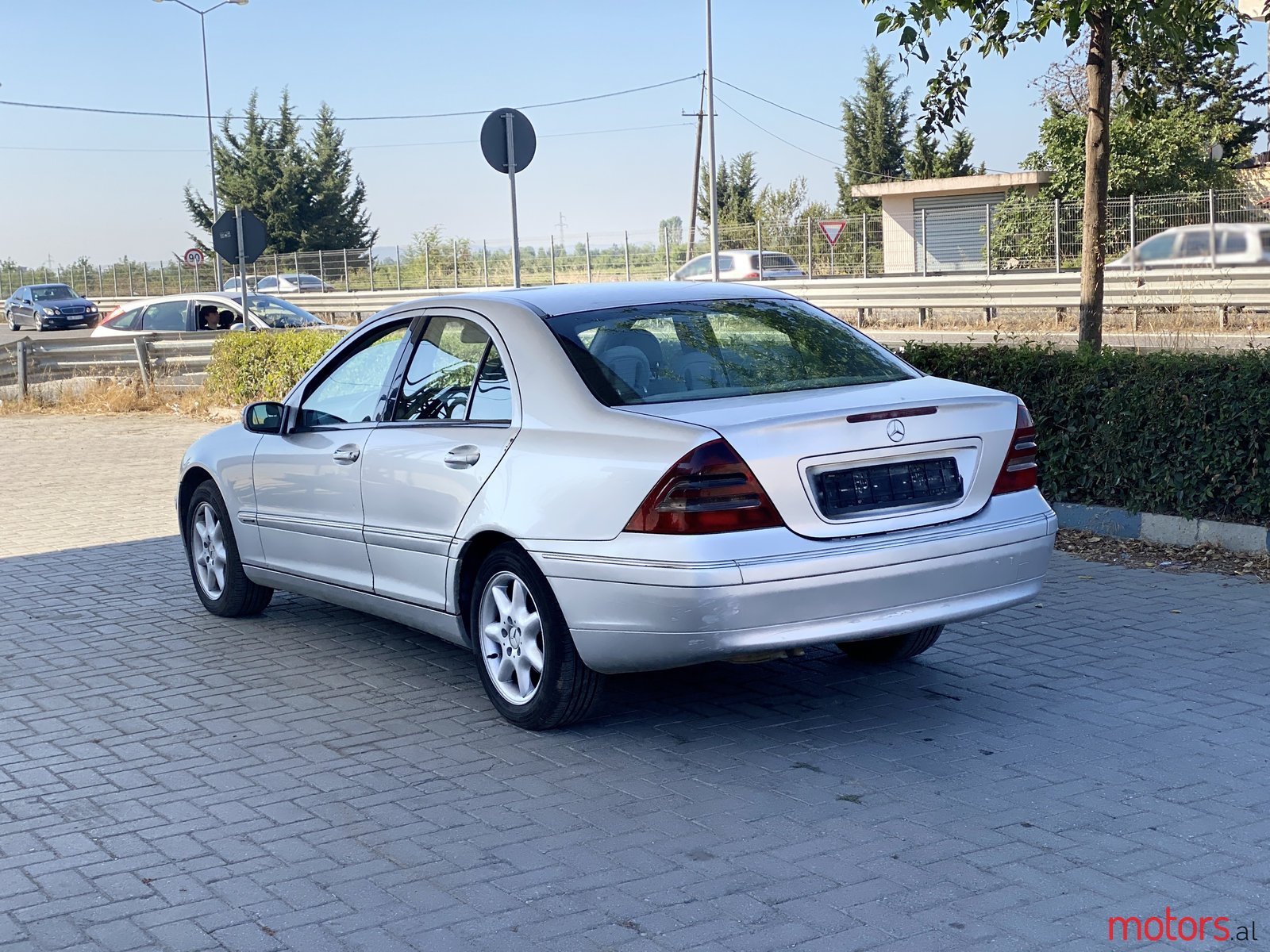 2000' Mercedes-Benz C 220 photo #2