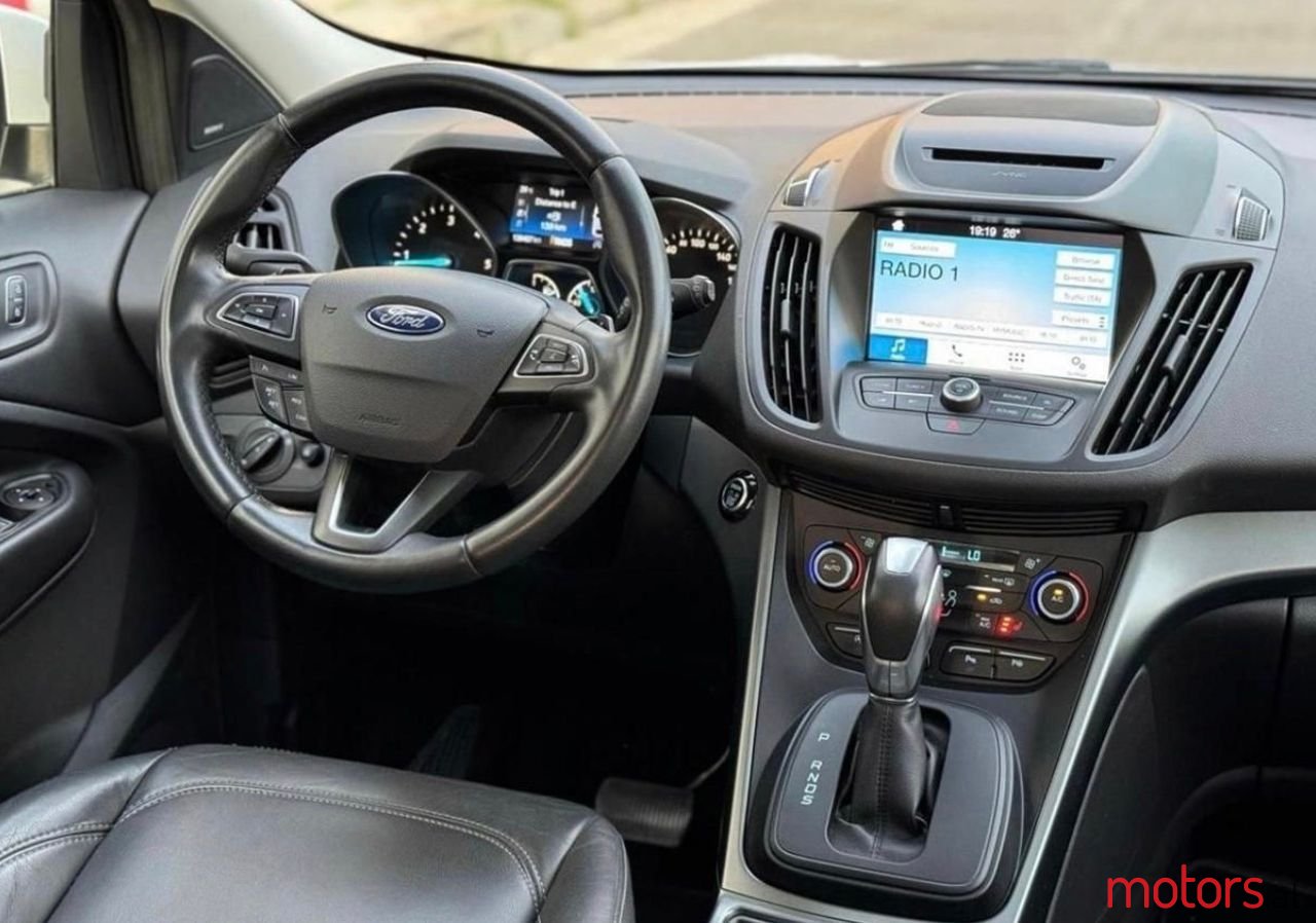 2017' Ford Kuga photo #2