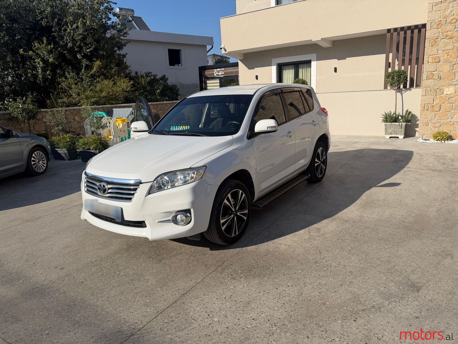 2011' Toyota RAV4 photo #1