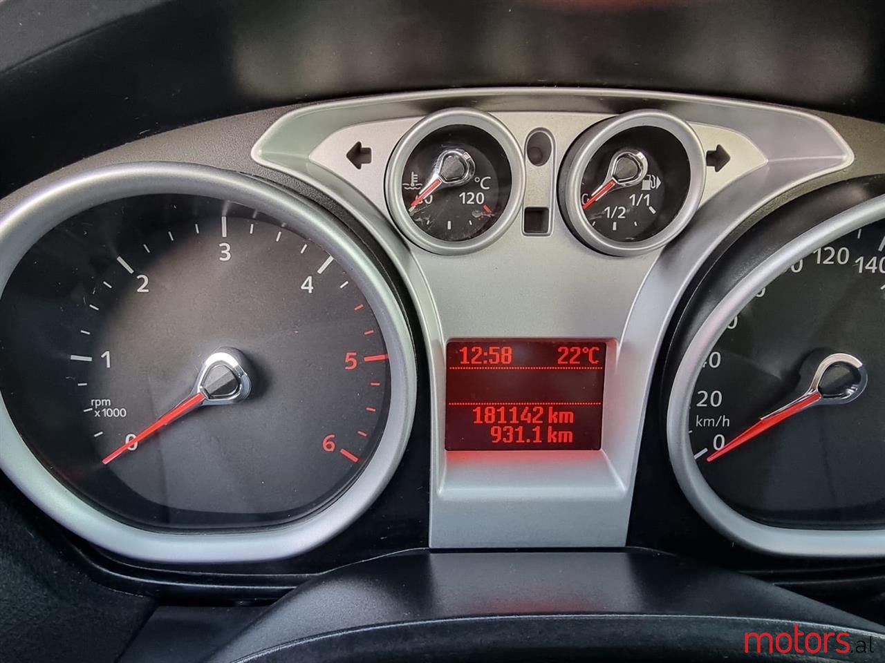 2010' Ford Kuga photo #3