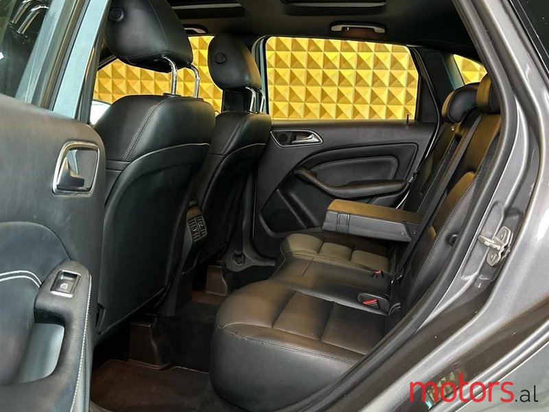 2014' Mercedes-Benz B 250 photo #5