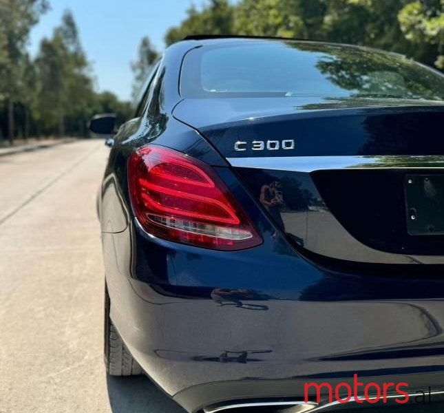 2015' Mercedes-Benz C 300 photo #3