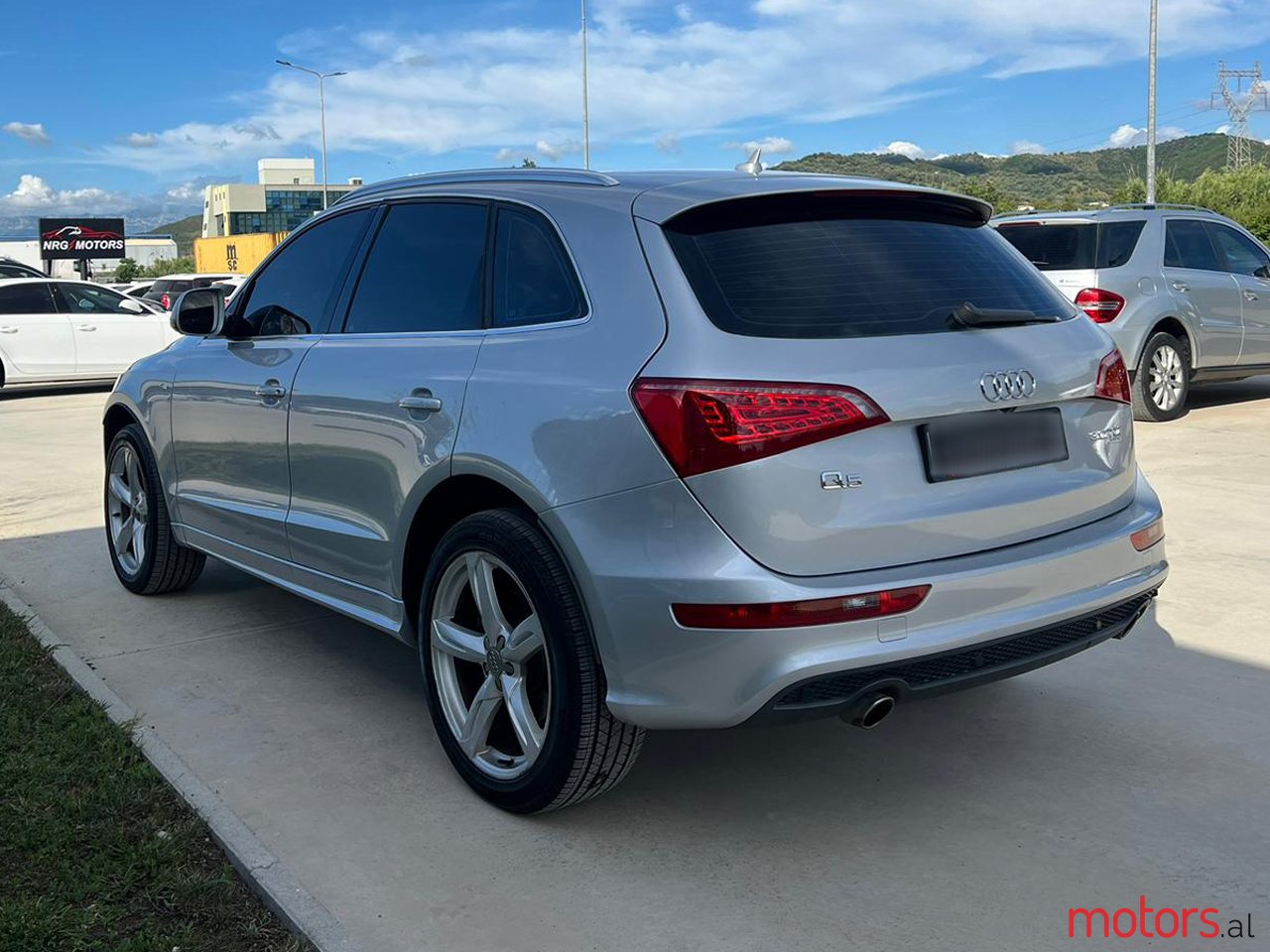 2011' Audi Q5 photo #3