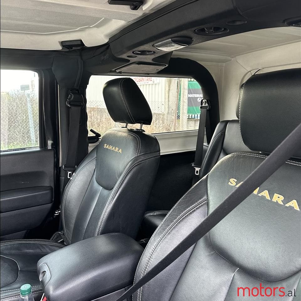 2015' Jeep Wrangler photo #2