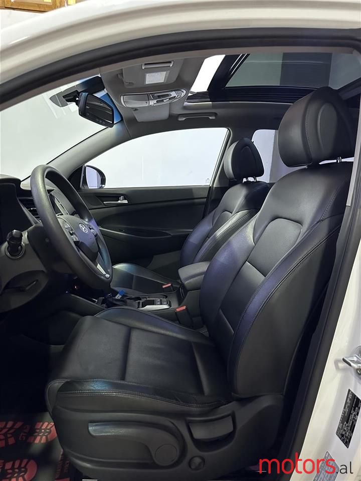 2016' Hyundai Tucson photo #5