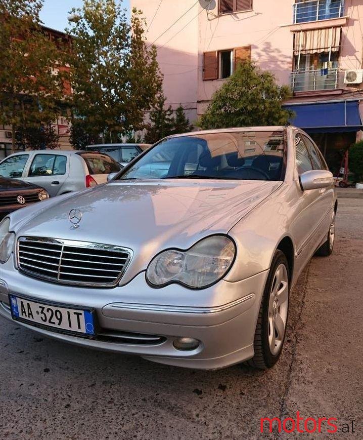 2003' Mercedes-Benz C 220 photo #1
