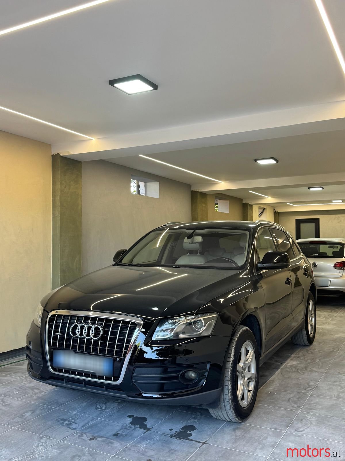 2011' Audi Q5 photo #2