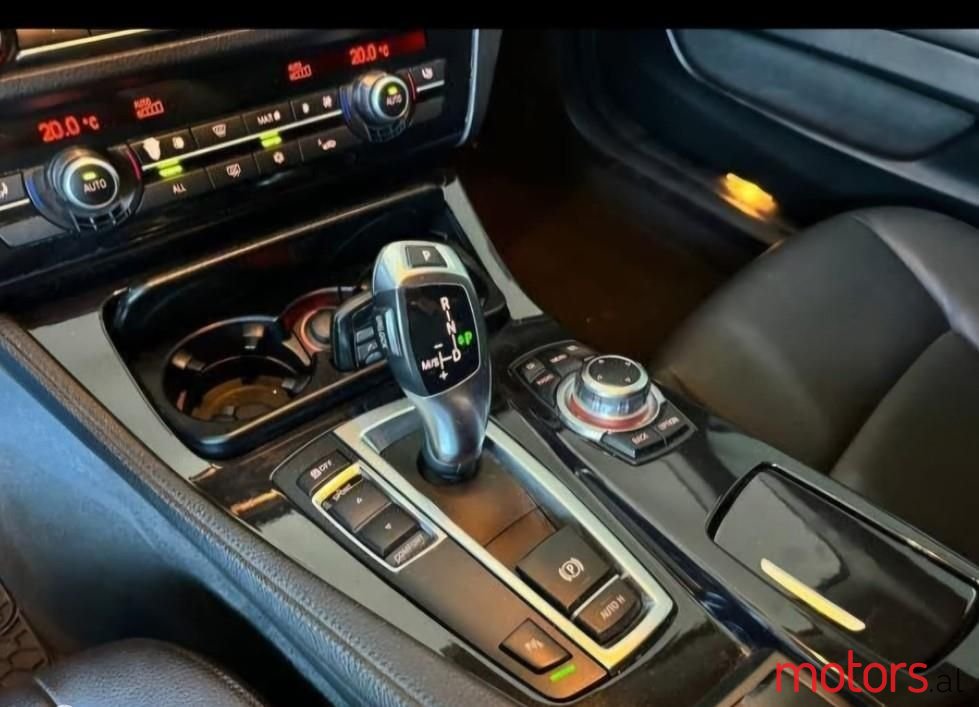 2013' BMW 520 photo #3