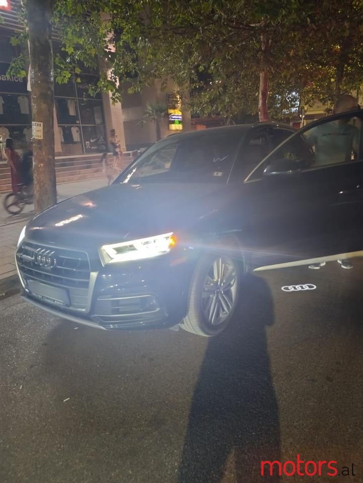 2018' Audi Q5 photo #4