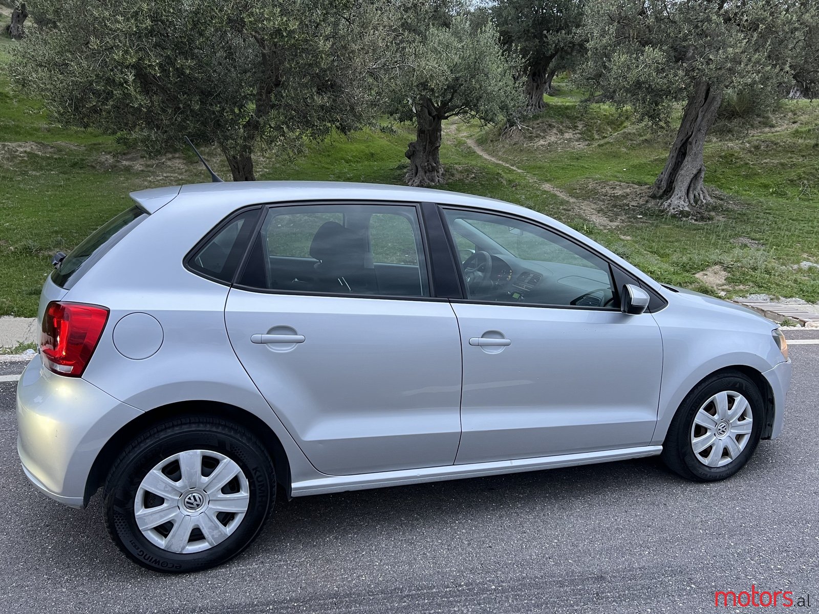 2012' Volkswagen Polo photo #2