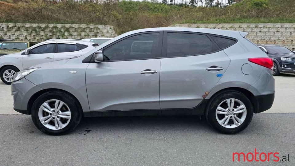 2012' Hyundai Tucson photo #5