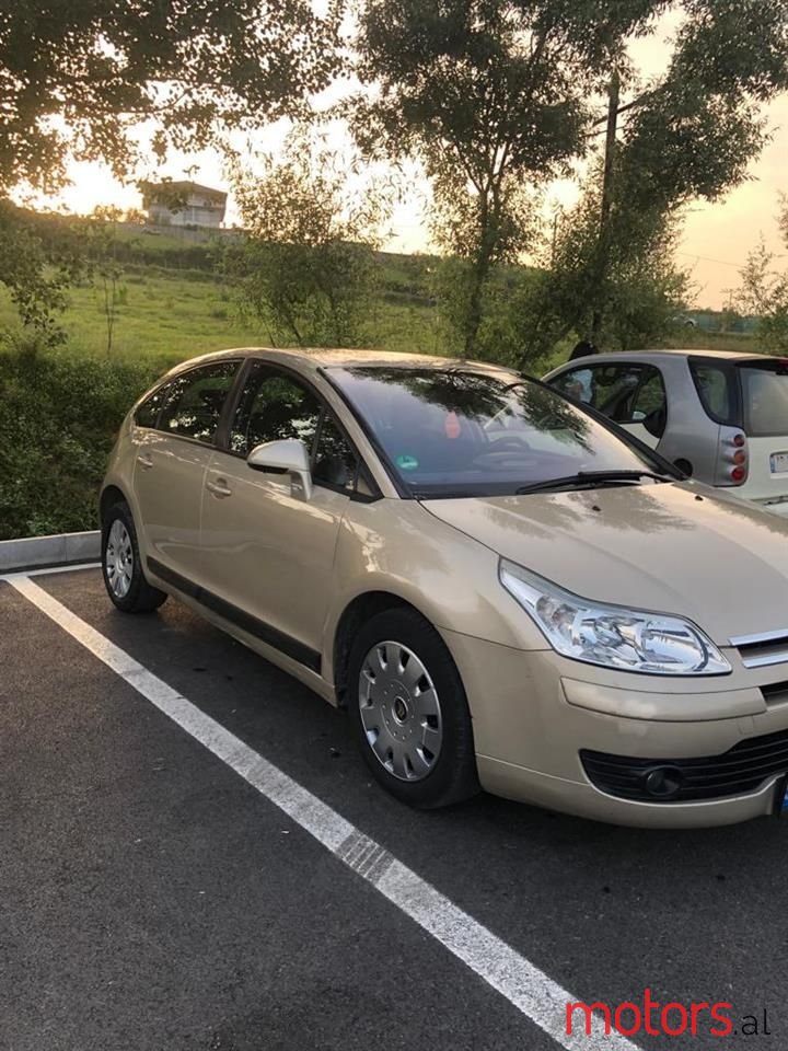 2007' Citroen C4 photo #3