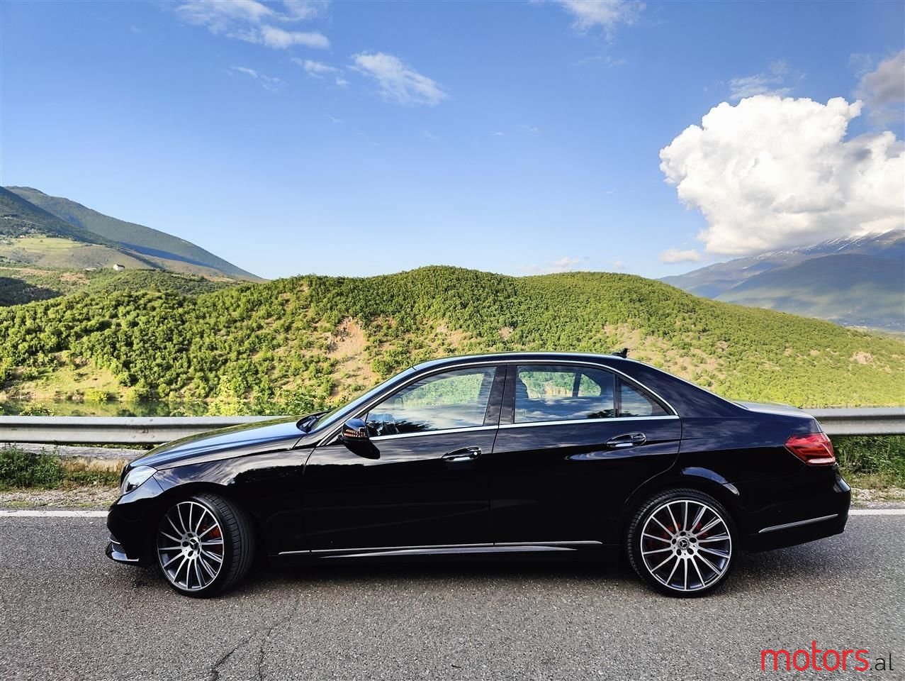 2015' Mercedes-Benz 220 photo #5