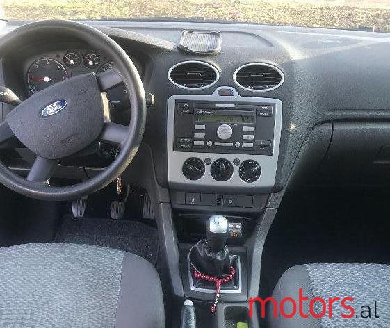 2005' Ford Focus photo #1