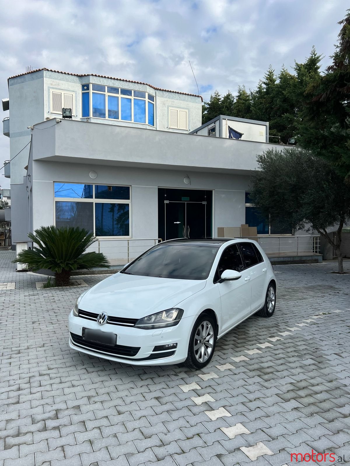 2014' Volkswagen Golf photo #1