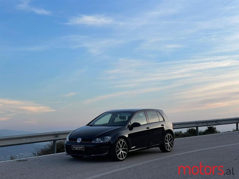 2013' Volkswagen Golf photo #1