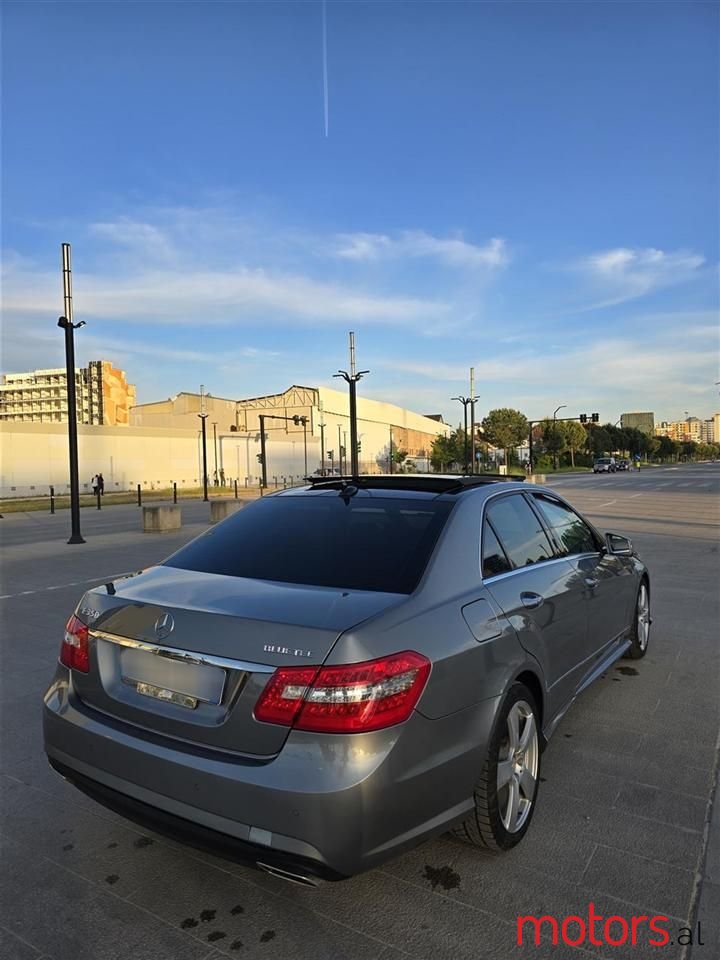 2013' Mercedes-Benz E 350 photo #4