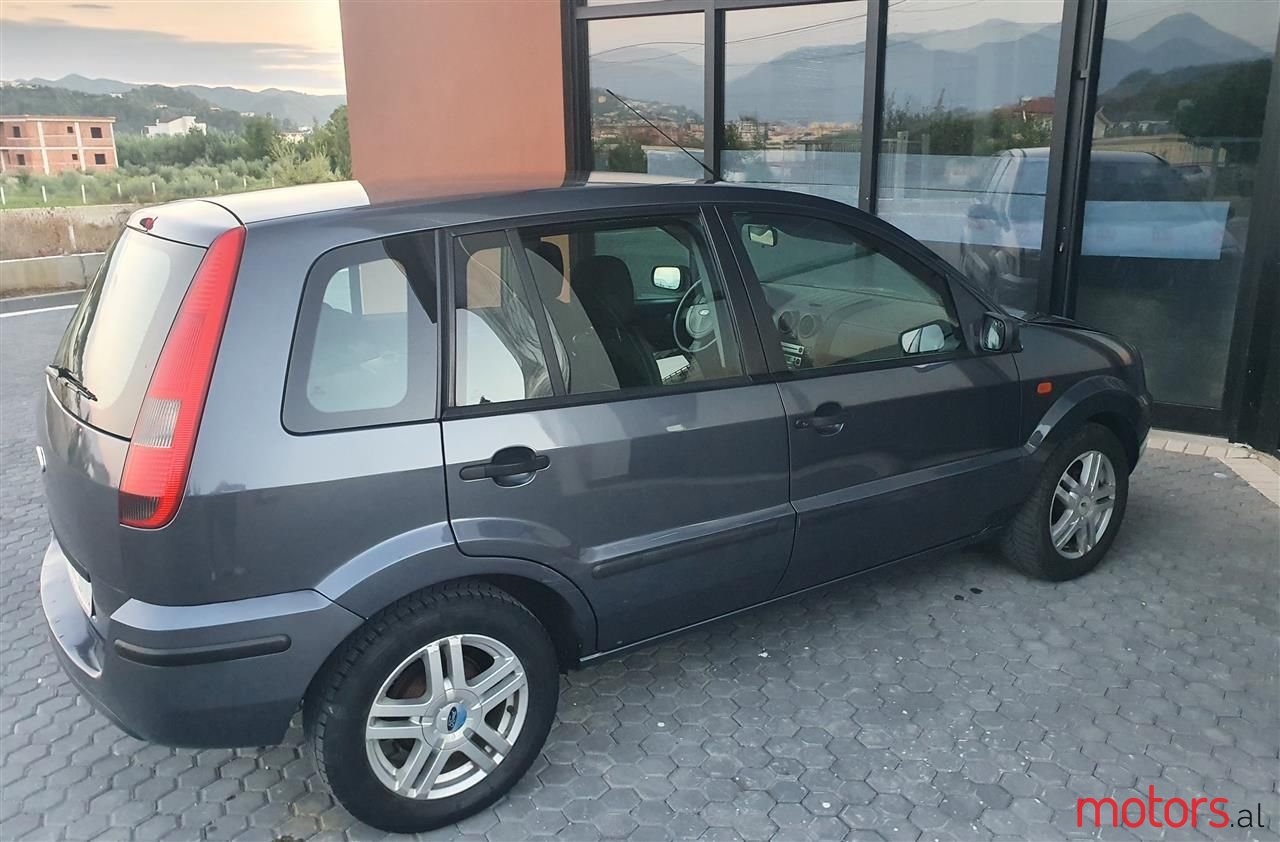 2004' Ford Fusion photo #6