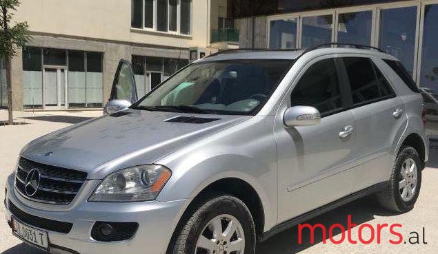 2007' Mercedes-Benz ML-Class photo #3