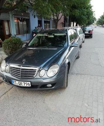 2006' Mercedes-Benz E-Class photo #1