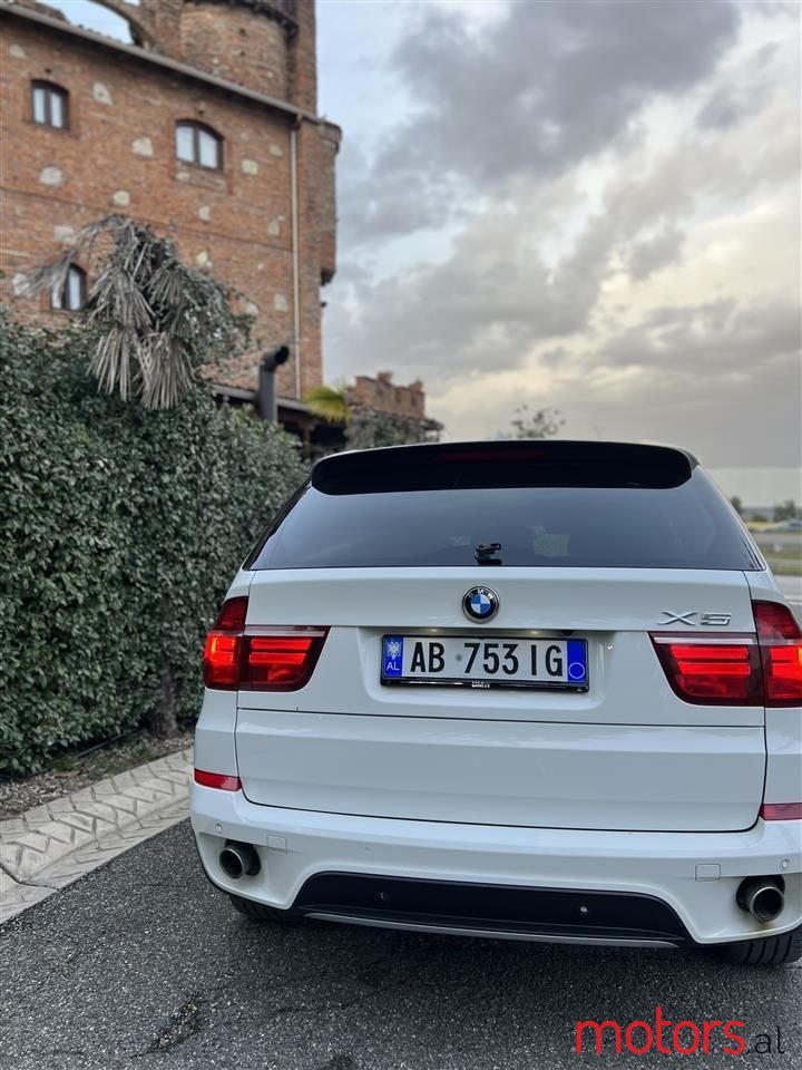 2011' BMW X5 photo #2