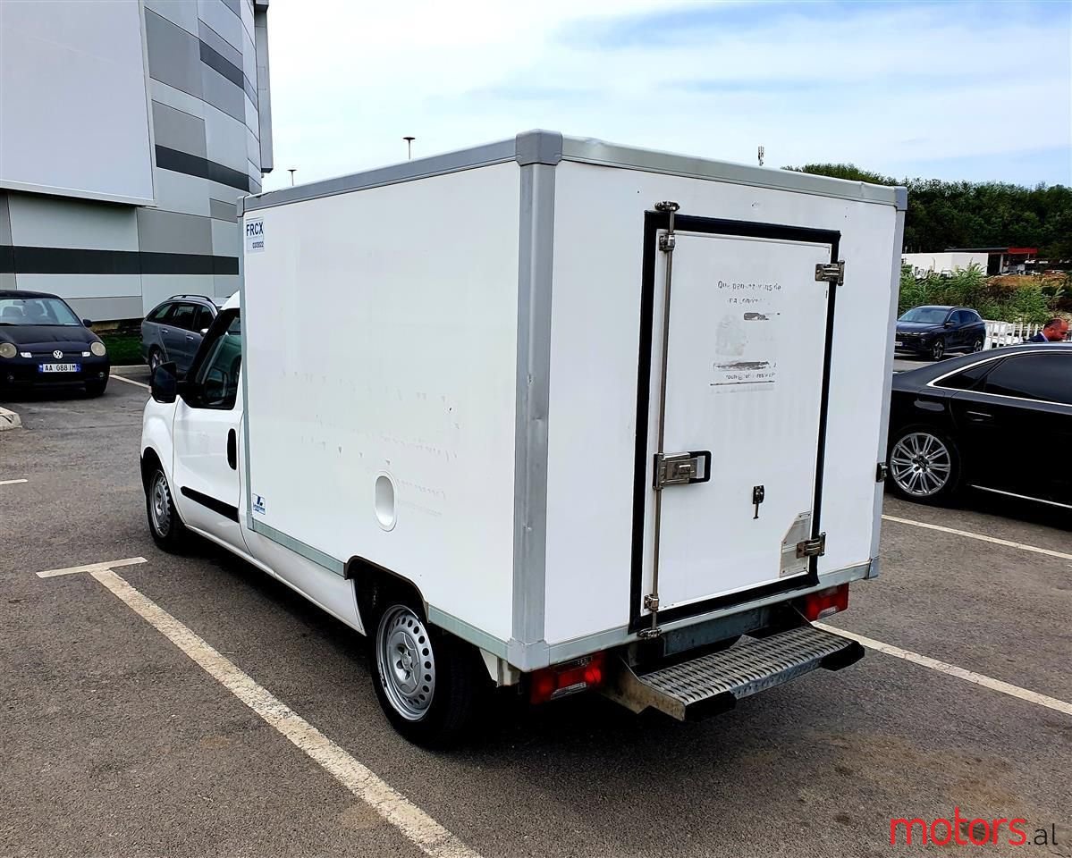 2011' Fiat Doblo photo #4