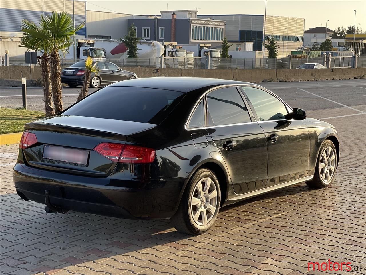 2010' Audi A4 photo #5