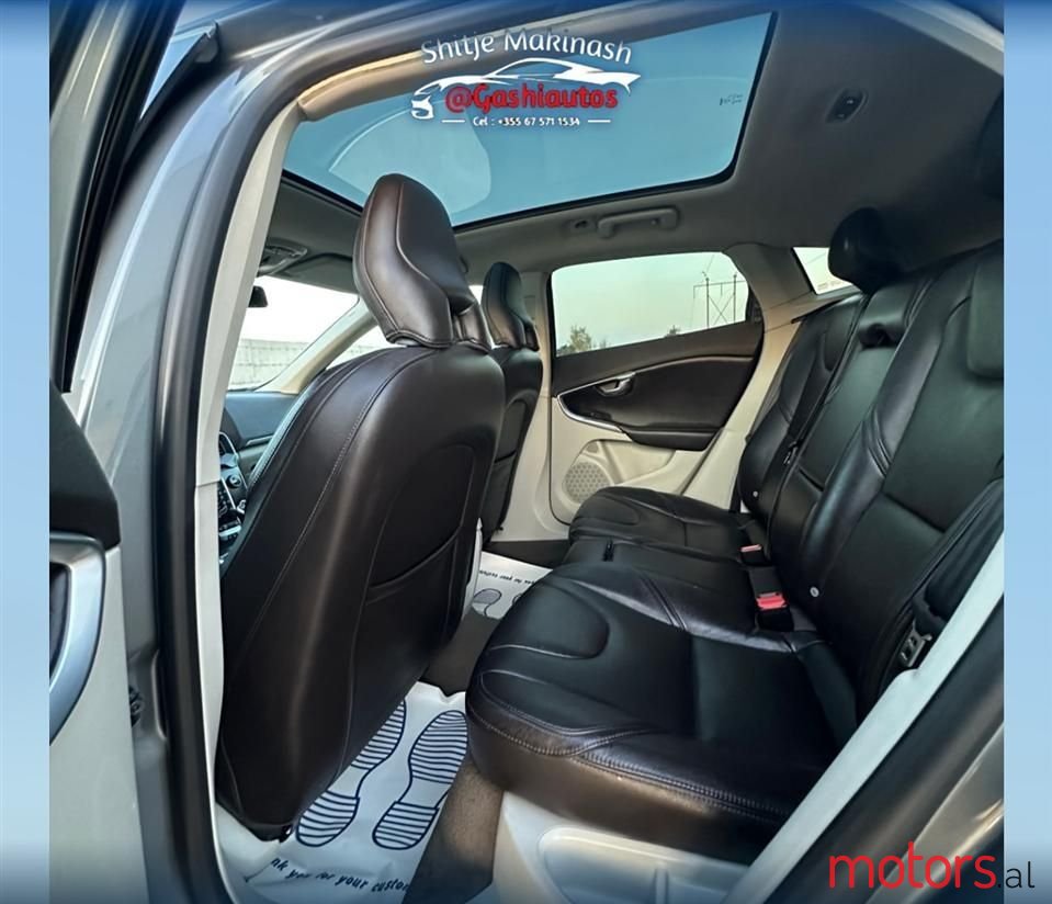 2014' Volvo V40 photo #6