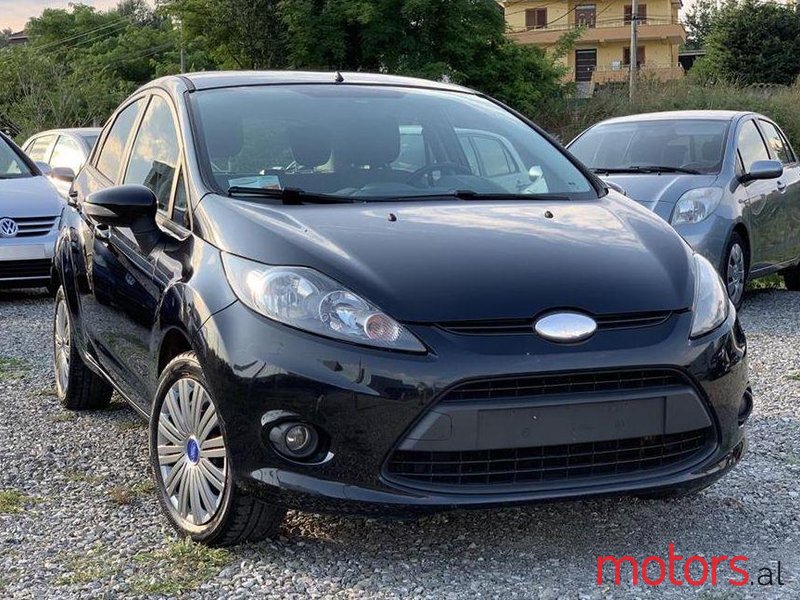 2010' Ford Fiesta photo #2