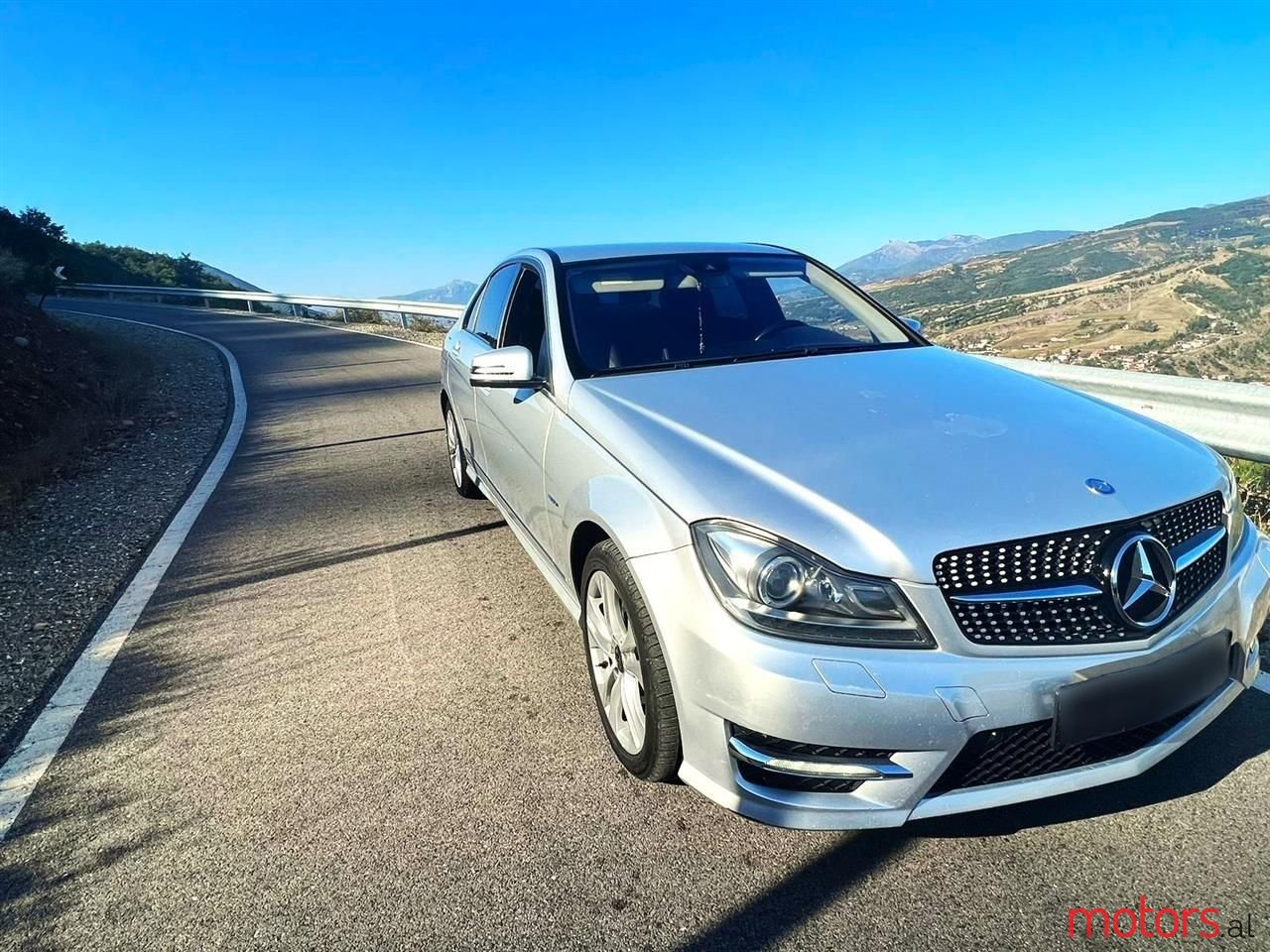 2012' Mercedes-Benz C 200 photo #2