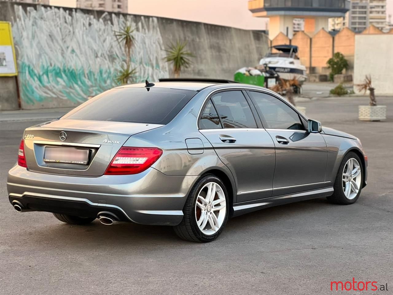 2012' Mercedes-Benz 300 photo #5