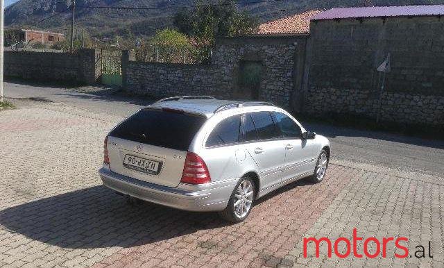 2002' Mercedes-Benz C-Class photo #2