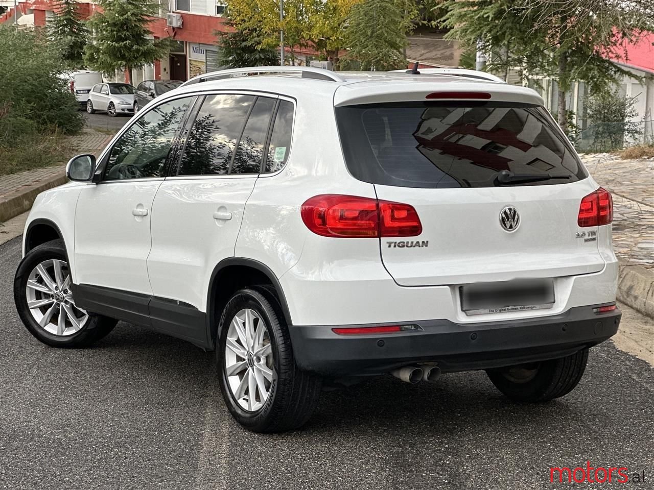 2014' Volkswagen Touran photo #4