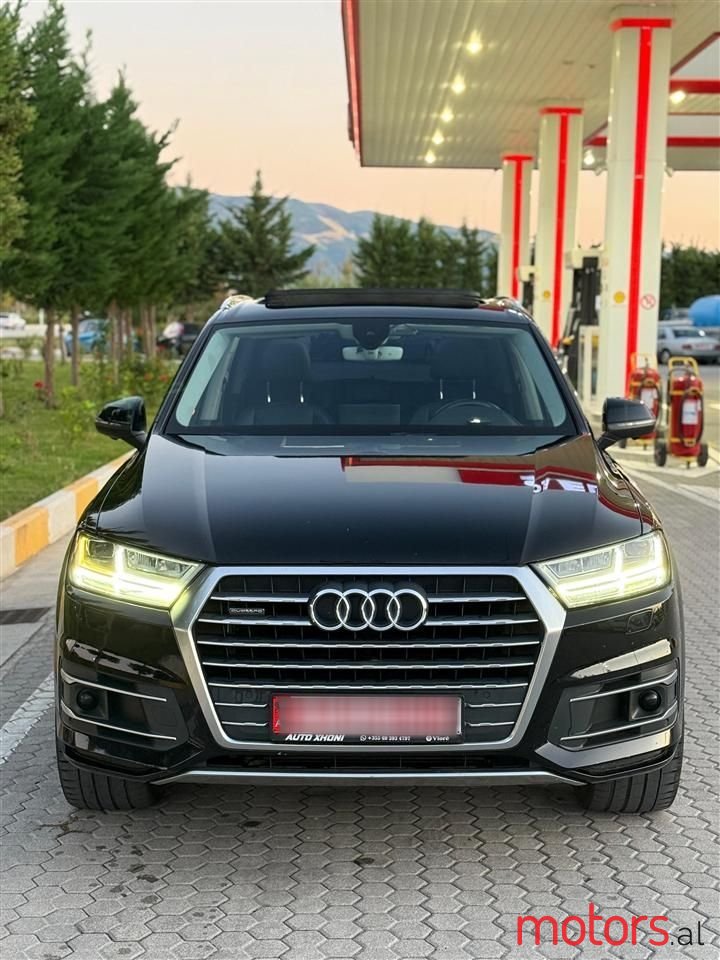 2017' Audi Q7 photo #6