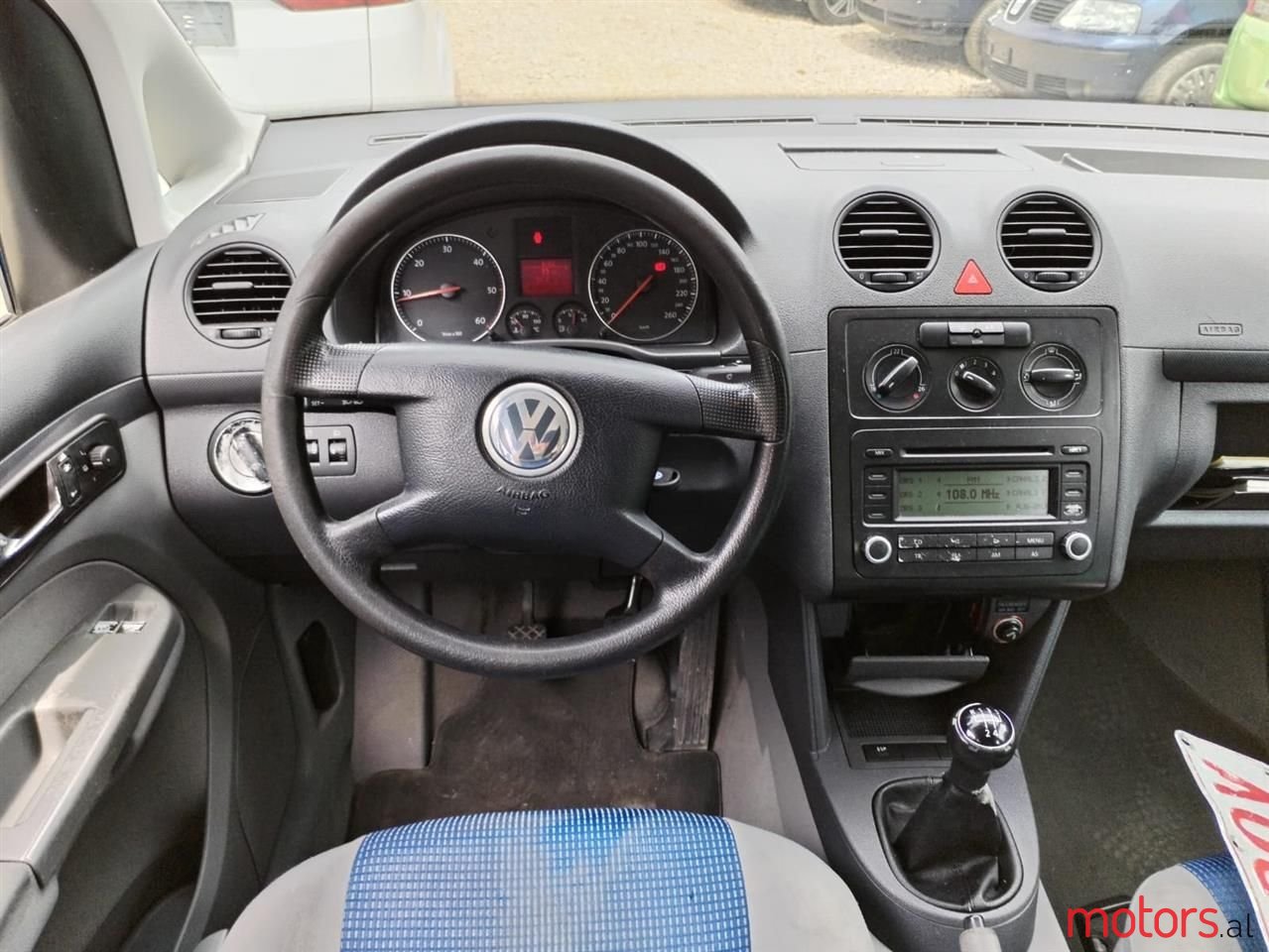 2006' Volkswagen Caddy photo #4