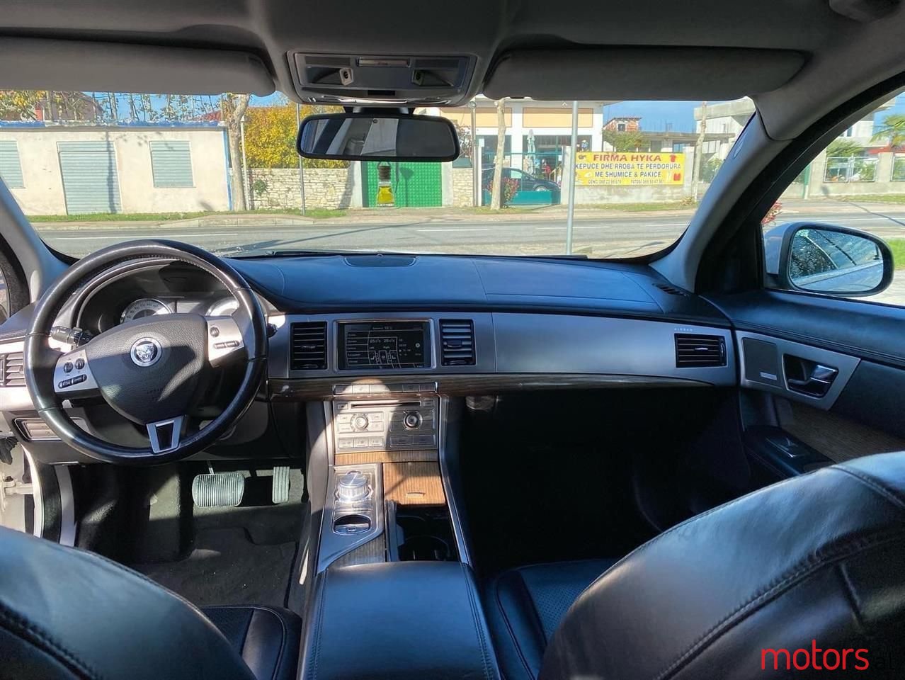 2008' Jaguar XF photo #4