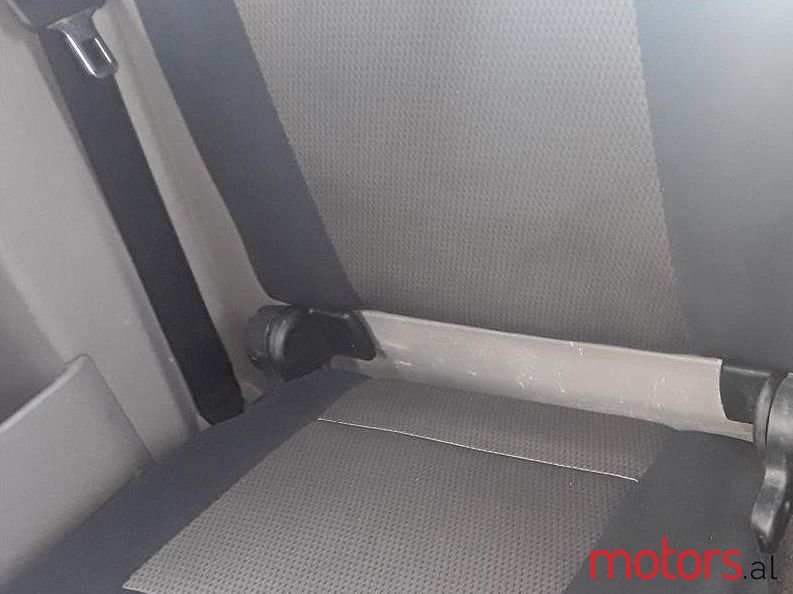 2010' Mitsubishi L200 photo #6