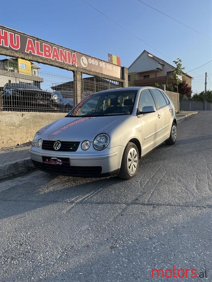 2004' Volkswagen Polo photo #1