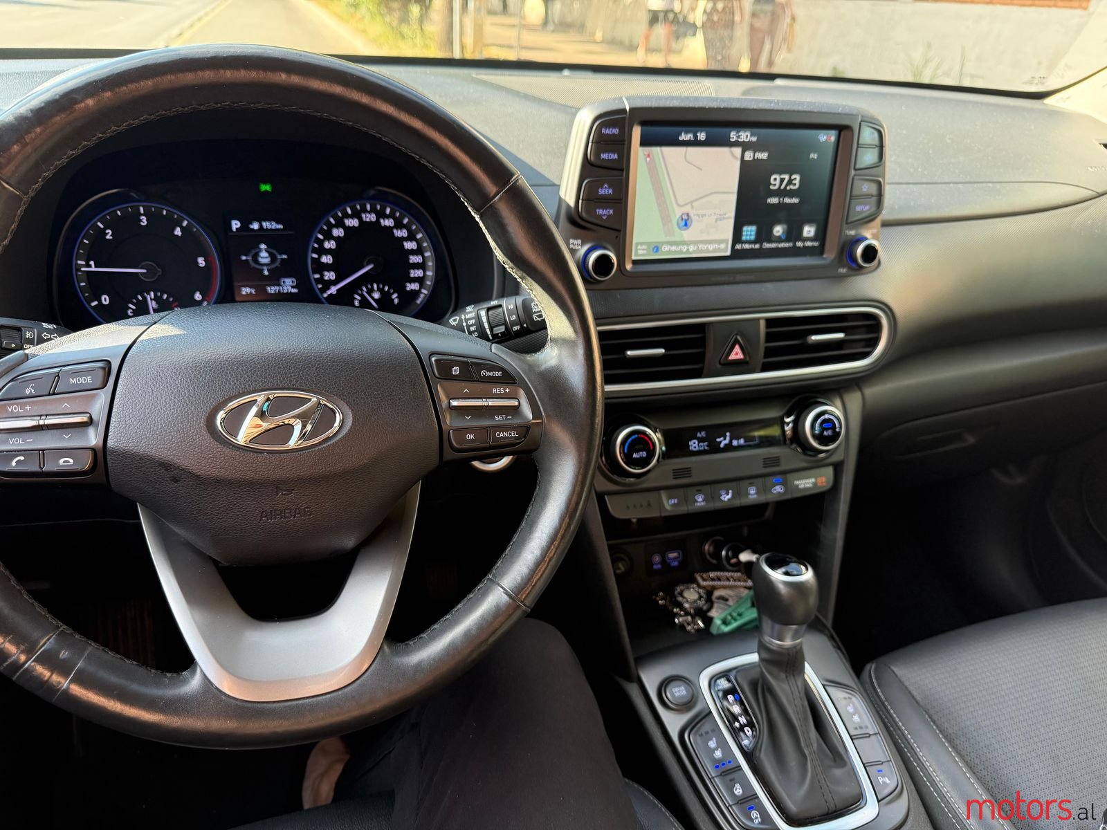 2018' Hyundai Kona photo #2