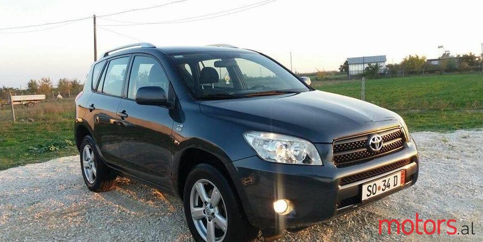 2006' Toyota RAV4 photo #2