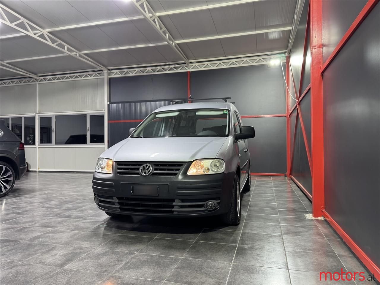 2010' Volkswagen Caddy photo #3